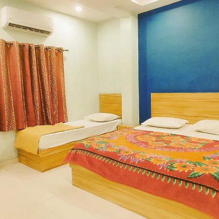 Hotel Guru Kripa - 500Mtr From Shreenathji Temple Nathdwara Luaran gambar