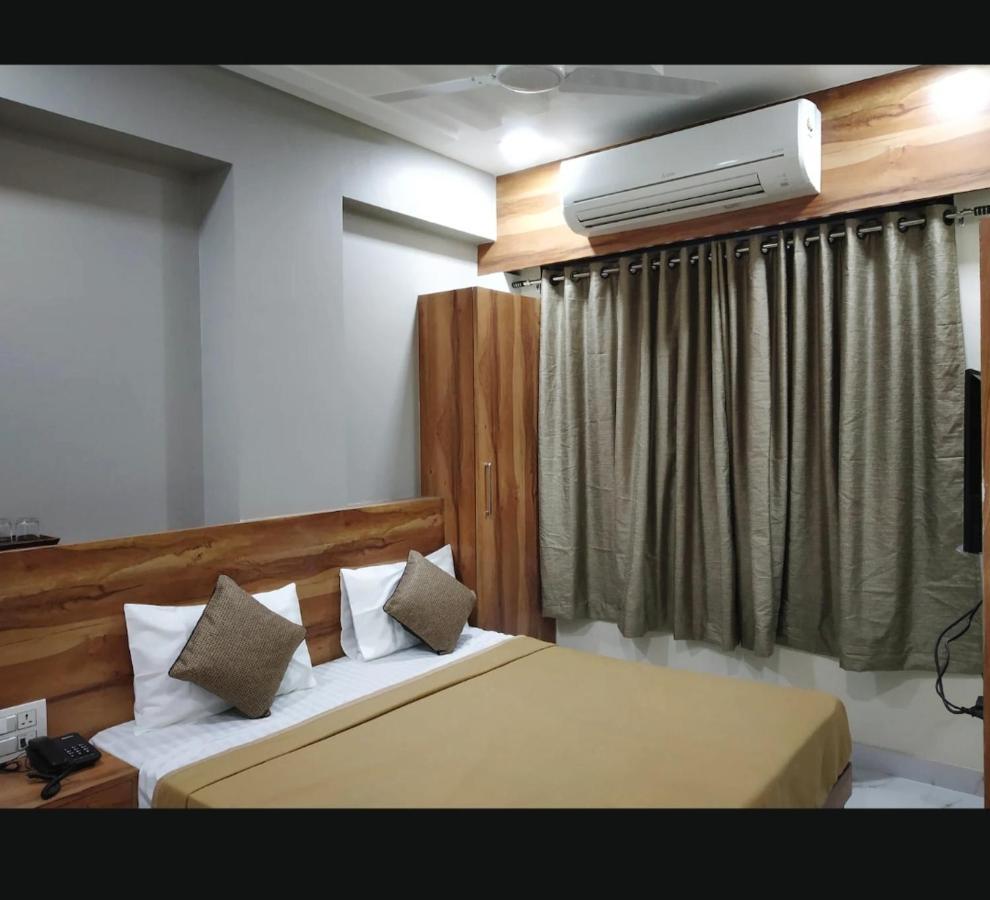 Hotel Guru Kripa - 500Mtr From Shreenathji Temple Nathdwara Luaran gambar